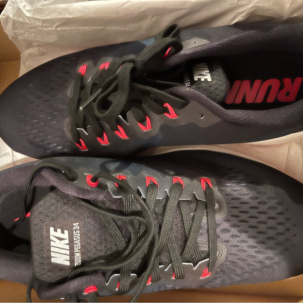 Nike Zoom Pegasus 34 size 9 men’s
